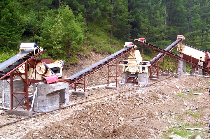 天宇重工鵝卵石制砂機(jī)作業(yè)現(xiàn)場 天宇重工鵝卵石制砂機(jī)作業(yè)現(xiàn)場