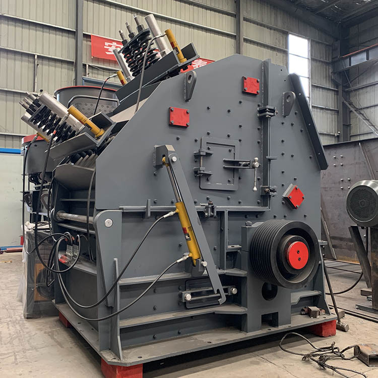 反擊式破碎機(jī) 反擊式破碎機(jī)