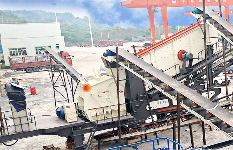 移動(dòng)反擊式破碎站